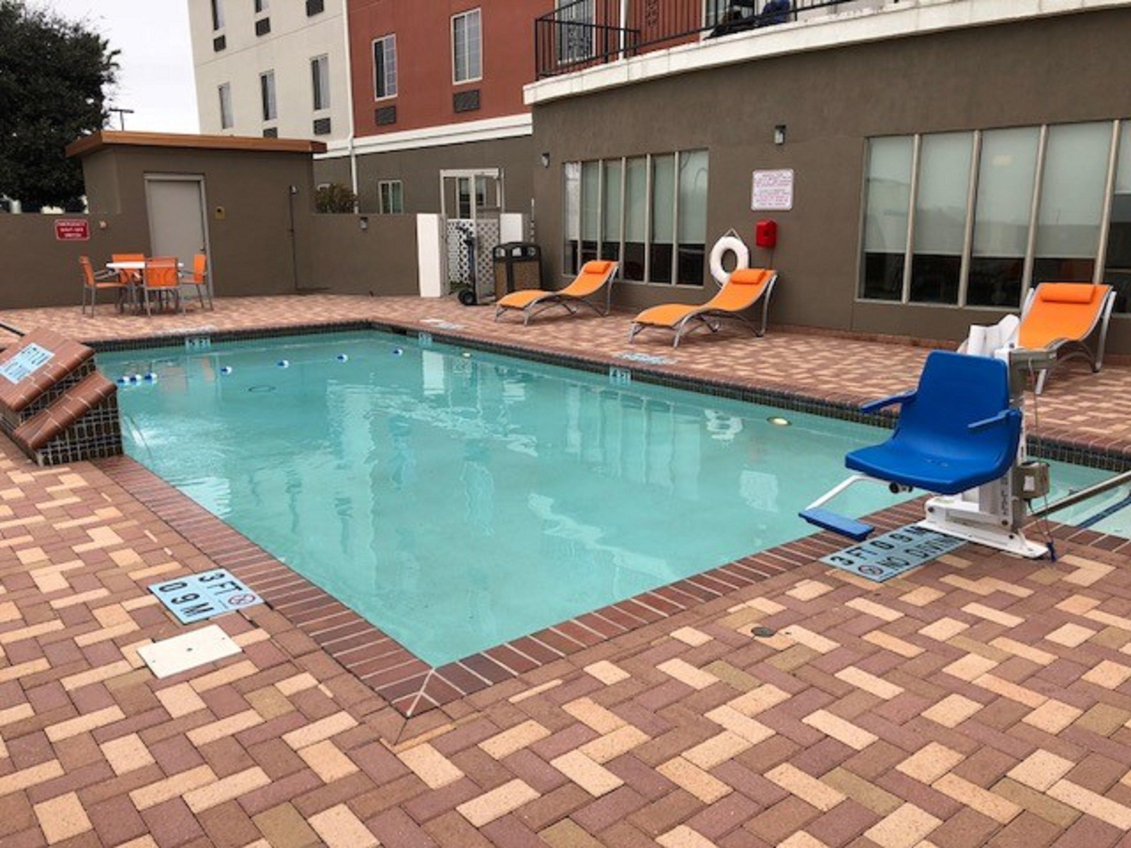 Holiday Inn Express Hotel & Suites Rio Grande City, An Ihg Hotel Exterior foto