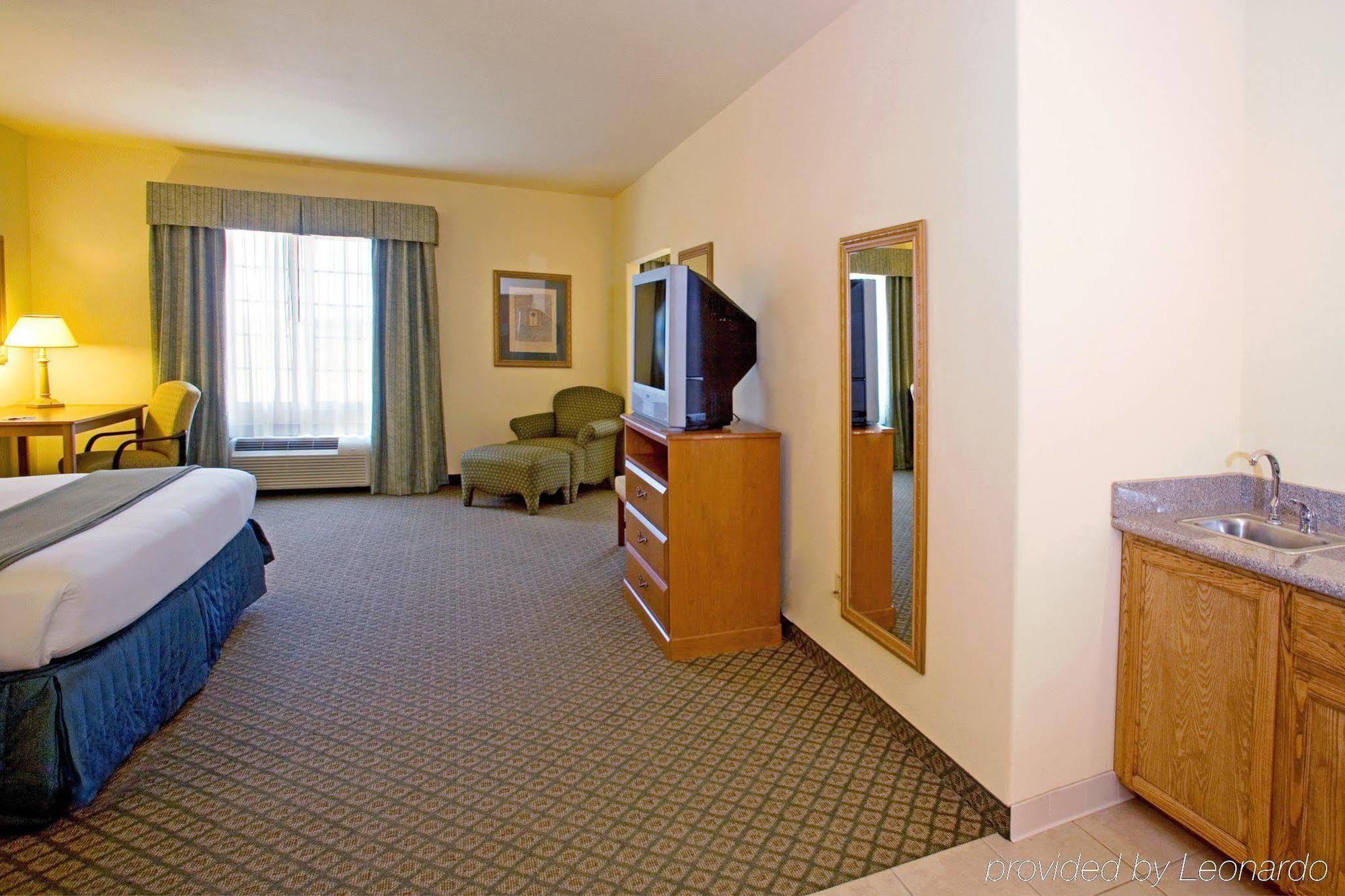 Holiday Inn Express Hotel & Suites Rio Grande City, An Ihg Hotel Zimmer foto