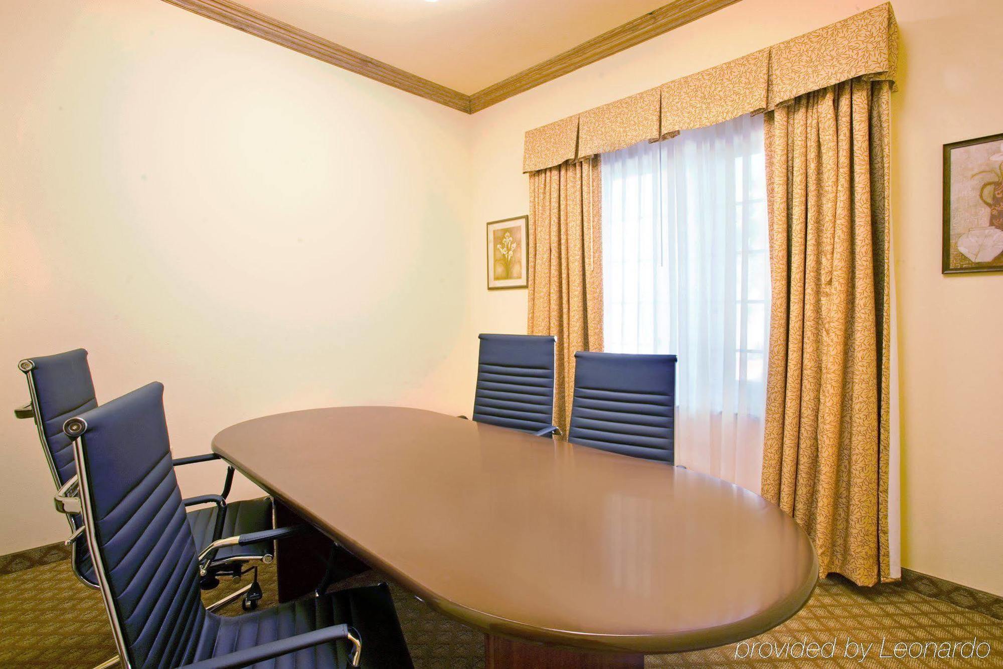 Holiday Inn Express Hotel & Suites Rio Grande City, An Ihg Hotel Einrichtungen foto